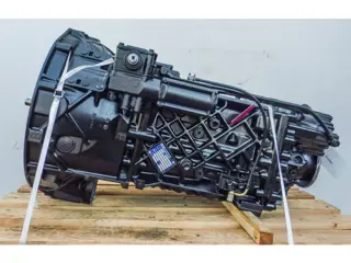 ZF 16S151 F2000+SER (bj 2001)