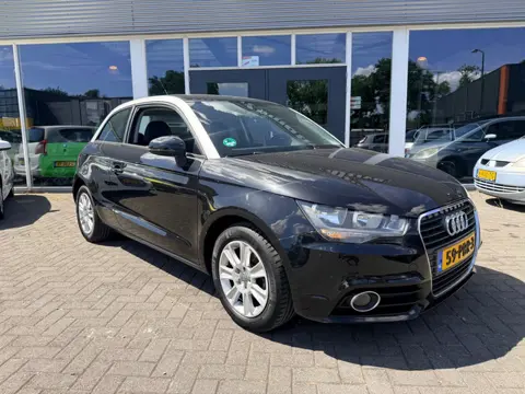 Audi A1 1.2 TFSI Attraction Pro Line Business*Navigatie*Nl Auto*Lichtmetaal