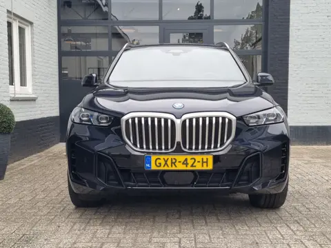 BMW X5 xDrive50e PANO / 360 CAMERA / TREKHAAK / M PAKKET