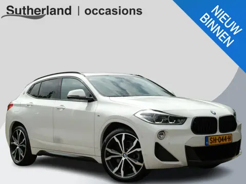 BMW X2 sDrive20i High Executive 190 PK | Panorama dak | Stoelverwarming | Vol lederen bekleding | Ca