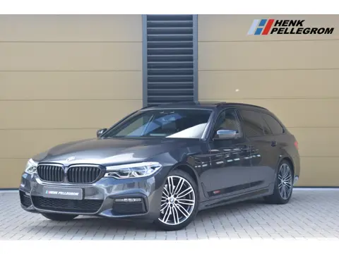 BMW 5 Serie Touring 520i High Executive Edition * M-Sport * Comfortstoelen * Panoramadak * Head-up *