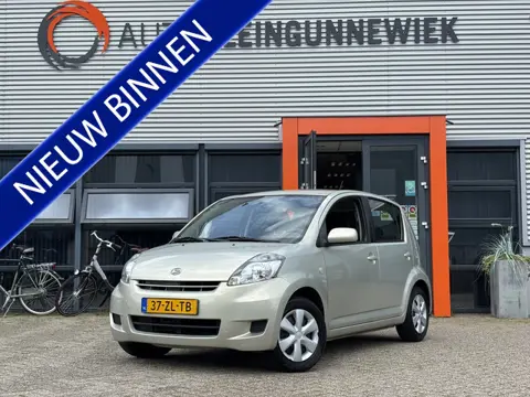 Daihatsu Sirion 2 1.3-16V Prestige / Airco / Recente APK / Allseason Banden /