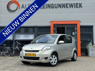 Daihatsu Sirion 2 1.3-16V Prestige / Airco / Recente APK / Allseason Banden /