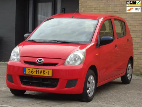 Daihatsu Cuore 1.0 Trend Rood 2009 Nwe Apk Stuurbekr 5-Deurs