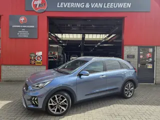 Kia Niro 1.6 GDi Hybrid ExecutiveLine Automaat/ Navigatie/ Parkeersensoren V+A/ Lederen bekleding/ C