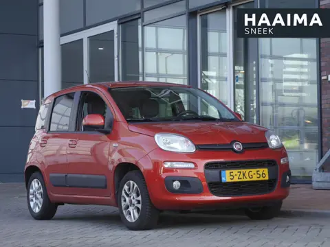 Fiat Panda 0.9 TwinAir Lounge | Climate control | Lichtmetalen velgen | Mistlampen | Trekhaak | Buit