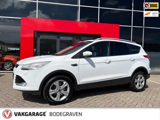 Ford Kuga 1.6 Titanium Plus 4WD / panoramadak / trekhaak