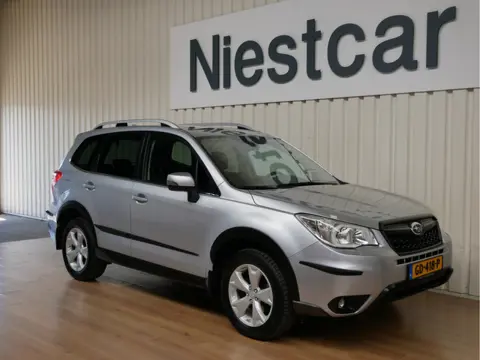 Subaru Forester 2.0 Premium (bj 2015, automaat)