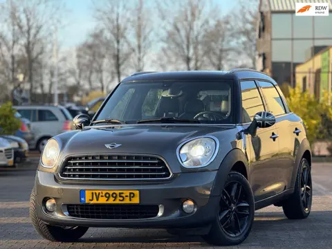 Mini Mini Countryman 1.6 Cooper | Leder | Xenon | Parkeersensor | Stoelverwarming | Climate Control 