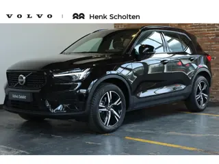 Volvo XC40 B4 Plus Dark | Trekhaak Semi-elektrisch | Adaptieve Cruise Control | Pilot Assist | Verwa