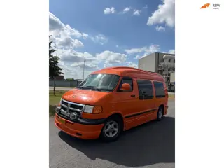 Dodge 1500 Dodge ram Van. Slaapbed. 4 zits. Tekst Lezen!