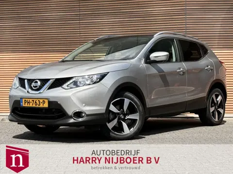 Nissan QASHQAI 1.2 N-Connecta Panodak / Navi / 360* Camera / Lm Velgen / Trekhaak