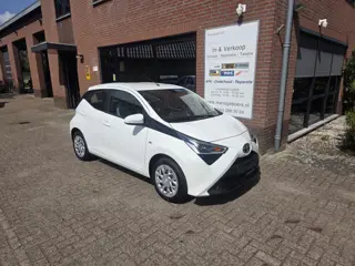Toyota AYGO | 1900KM | Airco | Camera | (bj 2019)