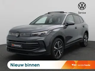 Volkswagen Tiguan 1.5 eHybrid Life Edition 204PK DSG Panoramadak, Trekhaak, 360gr. Camera, Donkere H
