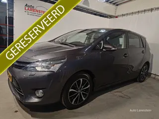 Toyota Verso 1.8 VVT-i 147pk Dynamic 7p. Climate C./ Cruise C. / Trekhaak / Winter Pack / Navi