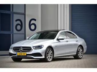 Mercedes-Benz E-klasse 300 e / NL Auto / Pano / Burmester / Wide screen / Sfeer / Trekhaak / BTW