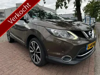 Nissan QASHQAI 1.2 Premier Edition Airco/ECC,Navi,Camera,Pano,Leder