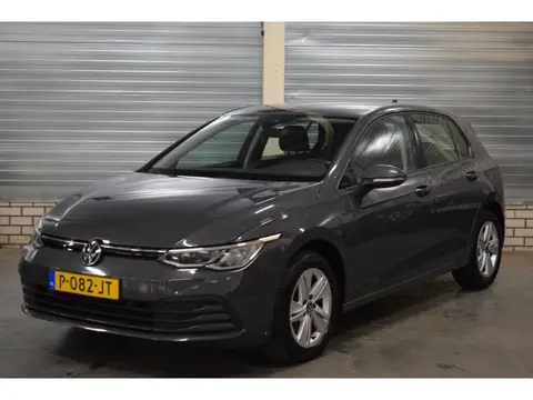 Volkswagen Golf 1.0 TSI Life + Led koplampen|Parkeersensoren|Sfeerverlichting|Bluetooth|