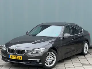 BMW 3-serie BWJ 12-2016 | 330e 252PK High Executive | LEER | SPORTSTOELEN | CAMERA A | STOEL VERW | 