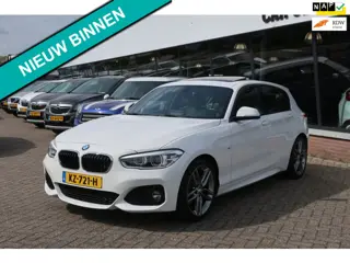 BMW 1-serie 118i Centennial High Executive. DealerOH_LED_1eEigenaar_M-pakket_PDC_Schuifdak.