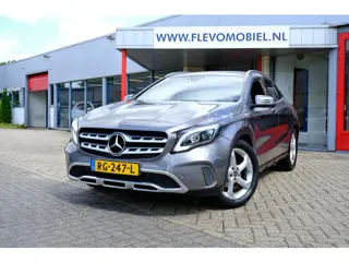 Mercedes-Benz GLA-klasse 180 Activity Edition Aut. *28.781km!* Navi|Leder-Alcantara|LMV|Cam|Clima