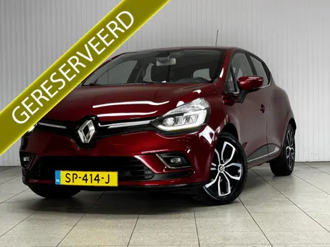 Renault Clio 1.5 dCi Ecoleader Intens/ Trekhaak/ 16'' LMV/ LED Koplampen/ Keyless/ DAB+/ Half-Leder/