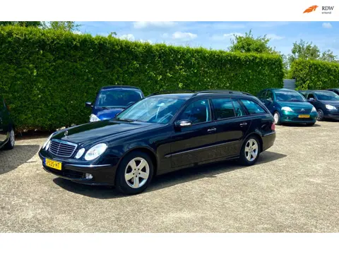 Mercedes-Benz E-klasse PRACHTIGE AUTO AUTOM NAVI AIRCO CC XENON AVANDGARDE