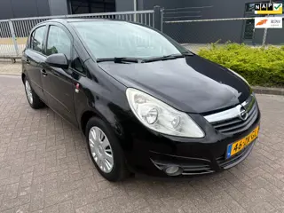 Opel Corsa 1.2-16V Enjoy NWE APK** LAGEKM!