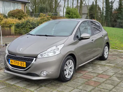 Peugeot 208 1.2 e-VTi Envy Automaat NAP/AIRCO/APK