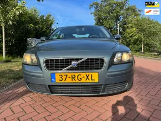 Volvo S40 2.0D Momentum