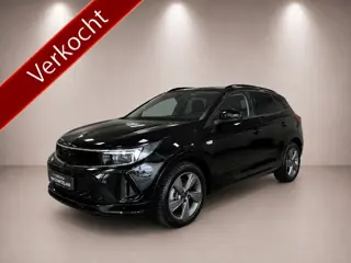 Opel Grandland 1.6 Turbo Plug-In Hybrid 4x4 GSe / 300PK / Alcantara /