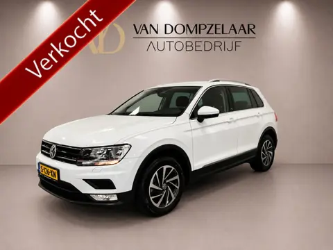 Volkswagen Tiguan 1.4 TSI ACT / AUTOMAAT / 150PK / SOUND Comf Busi / NAVI / PDC V en A / 18OOKG Trek