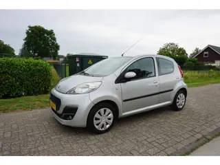 Peugeot 107 1.0 Première 5 deurs carplay
