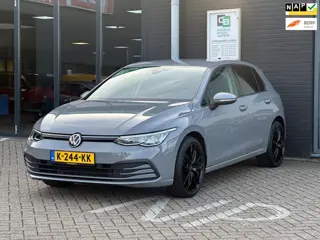 Volkswagen Golf 1.0 TSI Life /sfeerverlichting/Carplay/NL-AUTO NAP!!
