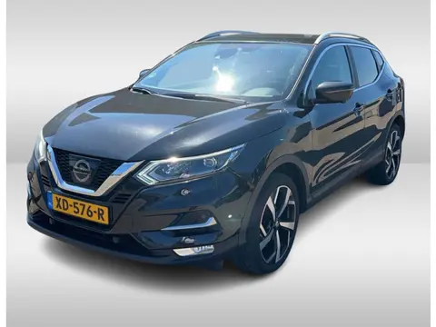 Nissan QASHQAI 1.2 Tekna / Trekhaak / Panoramadak / 360Camera / 19'' / Navigatie / Keyless / Stoelve
