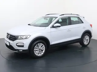 Volkswagen T-Roc 1.5 TSI Style | 150 PK | Trekhaak | Climate control | Navigatiesysteem | Adaptive c