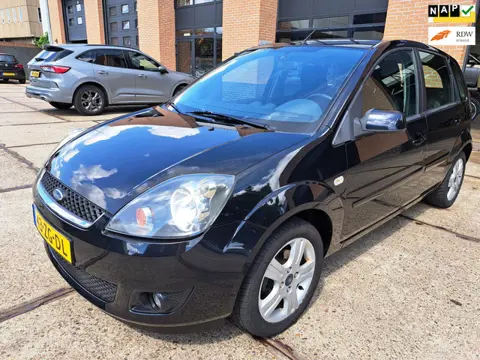 Ford Fiesta 1.4 5 DEURS AIRCO APK NIEUWE RIEM PERFECT ONDERHODEN