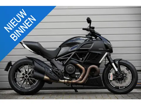 Ducati Diavel Back Edition (Desmo uitgevoerd)