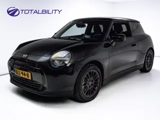 MINI Cooper E Blackyard 40.7 kWh | Head-Up | Stoelverw. | Draadloze lader | 17"LMV | Extra getint gl