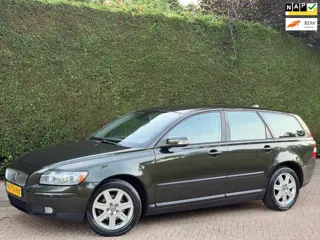 Volvo V50 1.8 AIRCO IJSKOUD/RIJDT NIEUW/LAGE KM/PDC V+A