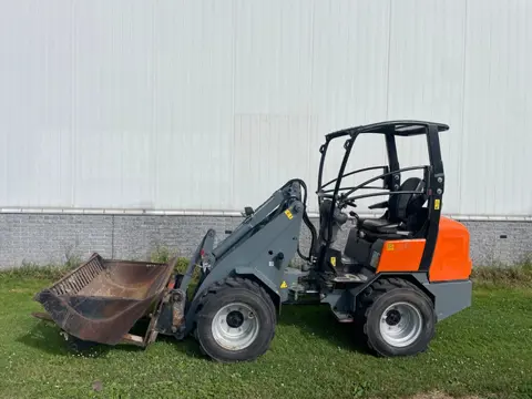 Giant 337T kniklader shovel (bj 2016)