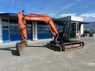 Hitachi ZX85US (bj 2010)