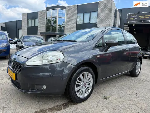 Fiat Grande Punto 1.4-16V Emotion Airco Trekhaak Nw Apk