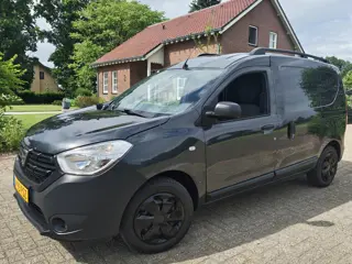 Dacia Dokker 1.3 TCE 131pk met 2x Zijdeur Airco Cruise Navi Etc.