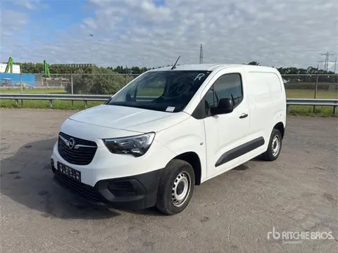 Opel Combo 1.5 D 75 KW KA L1H1 Edition (bj 2022)