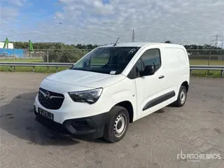 Opel Combo 1.5 D 75 KW KA L1H1 Edition (bj 2022)