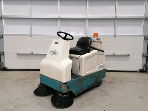 TENNANT 6100 0 0.0T