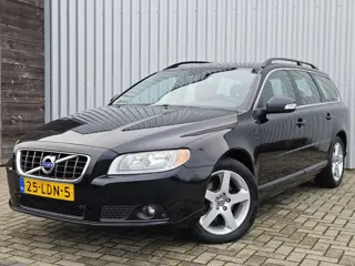 Volvo V70 2.4D 5-Cilinder / Automaat / Dealer Onderhouden!