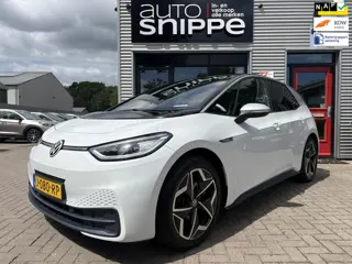 Volkswagen ID.3 First Plus 58 kWh -SOH 90.52%-TREKHAAK-KEYLESS-IQ LIGHT-WIT STUUR-LICHTMETALEN VELGE