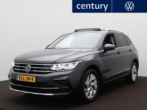 Volkswagen Tiguan 1.4 TSI eHybrid R-Line Business+ | Panodak | Zwenkbare-trekhaak | Navi | Adap. cru